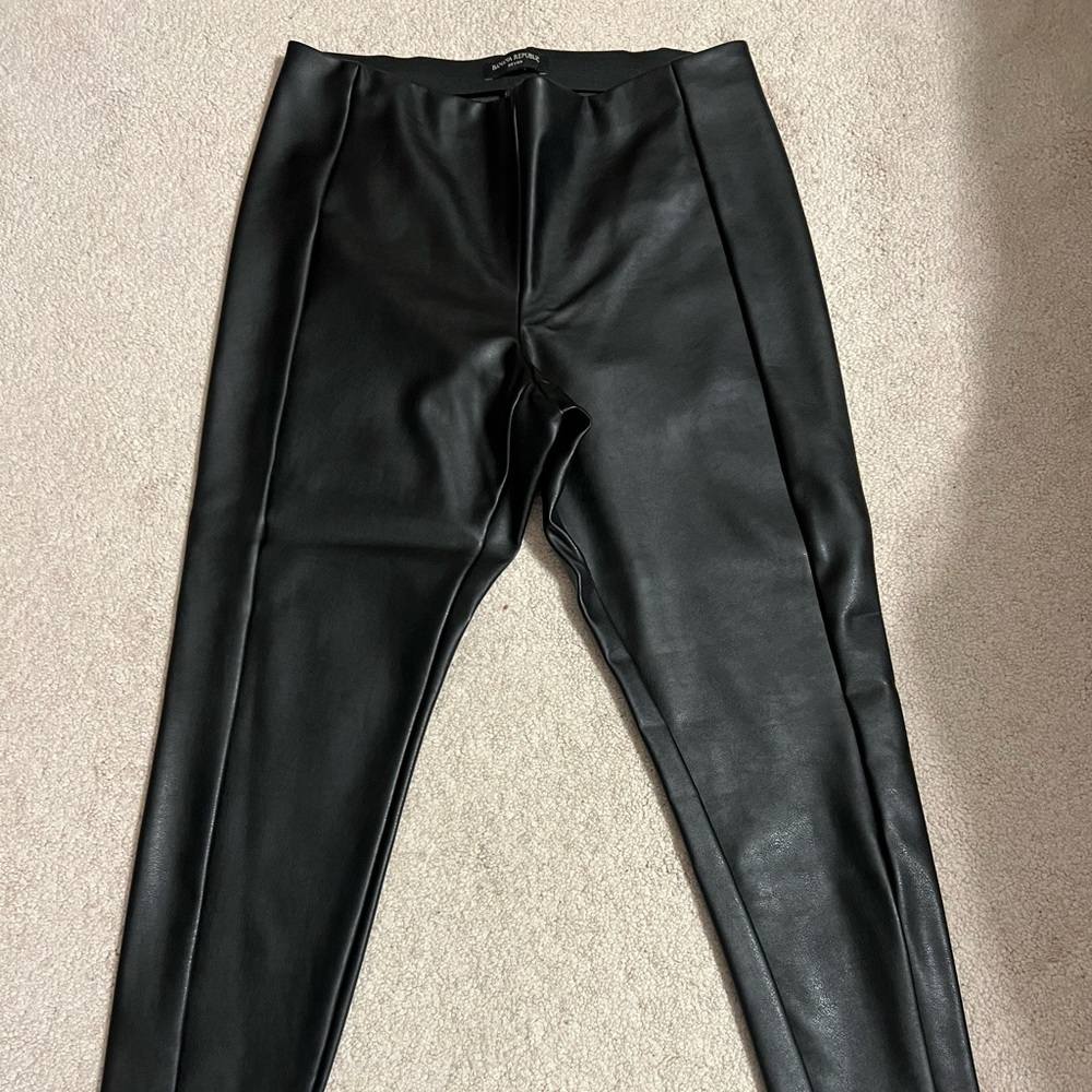 NWOT Banana Republic Vegan Leather Devon Legging Pants 8 Petite - Picture 1 of 8